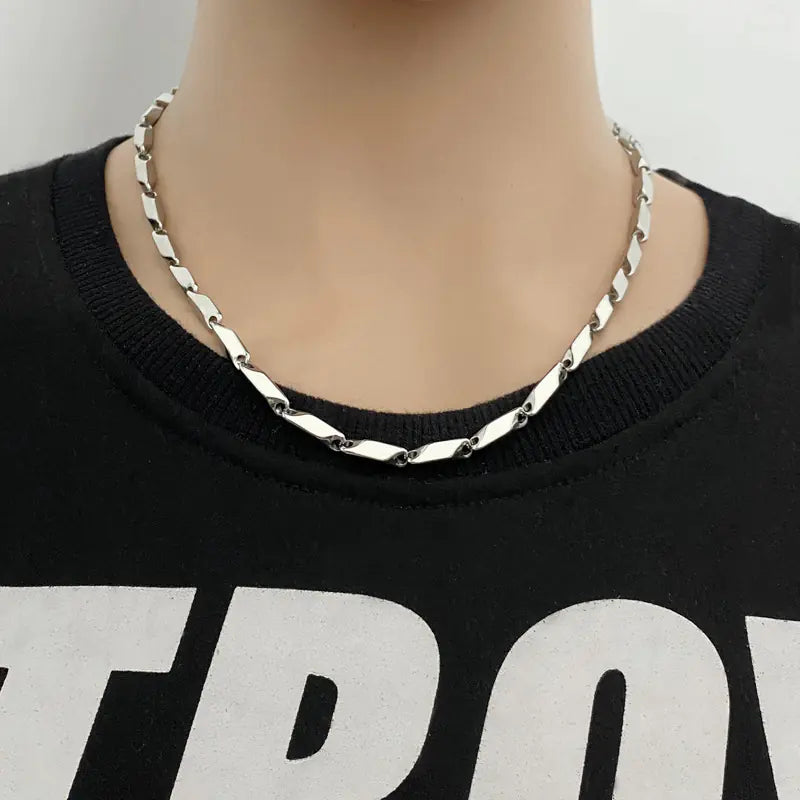 Collier en acier inoxydable pour hommes et femmes