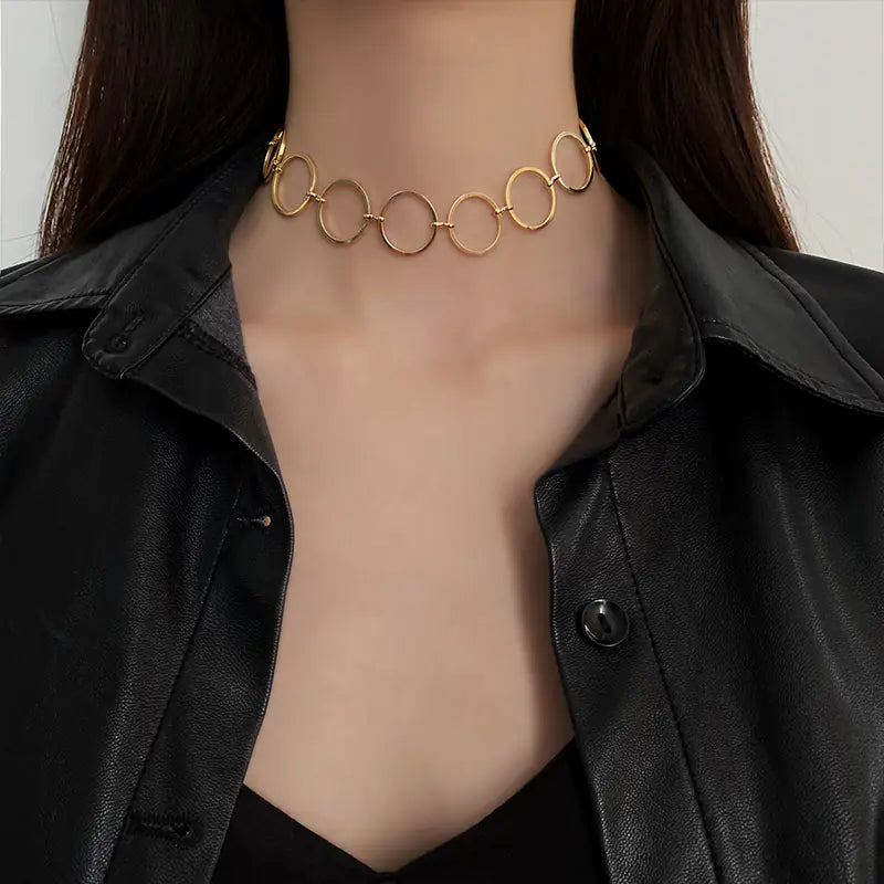 Collier ras du cou minimaliste tendance avec pendentif