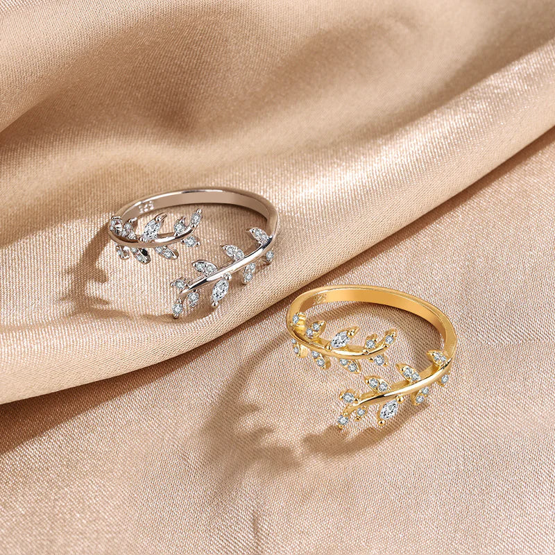 Bague ajustable en zircon à motif de feuille