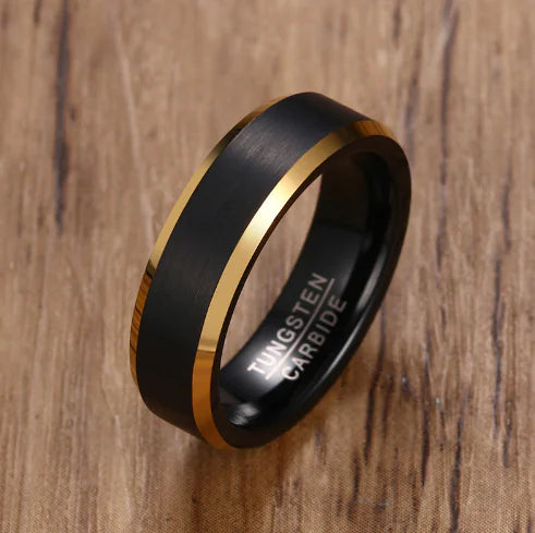 Bague en acier tungstène pour homme : un accessoire élégant